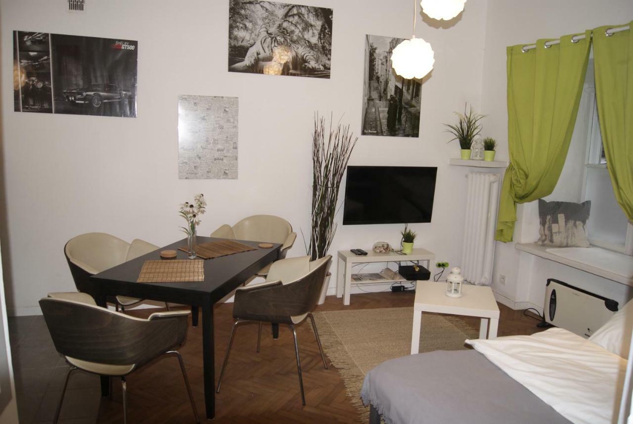 Cosy Apartment In The Old Town Varşovia Exterior foto