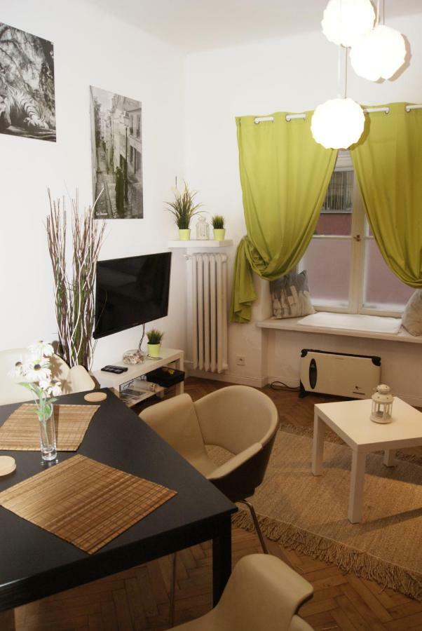 Cosy Apartment In The Old Town Varşovia Exterior foto